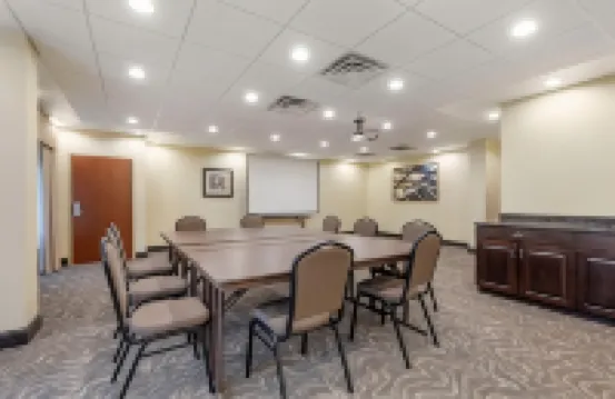 切斯特頓舒適套房酒店 切斯特敦酒店