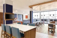 Holiday Inn Express Denver Central - North Hotel di North Washington