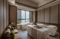 Taj Lakefront Bhopal - spa