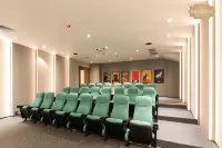 Rare Gem! Indoor Pool, Rooftop, Center of the City Hotel a Quito