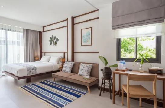 Baan Kamana Guest House Hotels near Sarasin Bridge