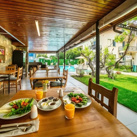 Dedeminn Garden Hotel