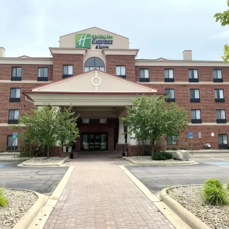 Holiday Inn Express & Suites DETROIT NORTH - TROY by IHG