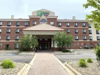 Holiday Inn Express & Suites DETROIT NORTH - TROY by IHG Hotels in Troy