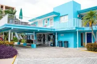 Bayside Inn and Marina Hotels near Vine & Grind