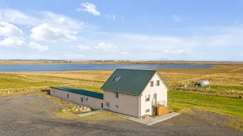 Guesthouse Vatnsholt Отели в г. Floahreppur