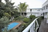 Brenton Beach House - Beach