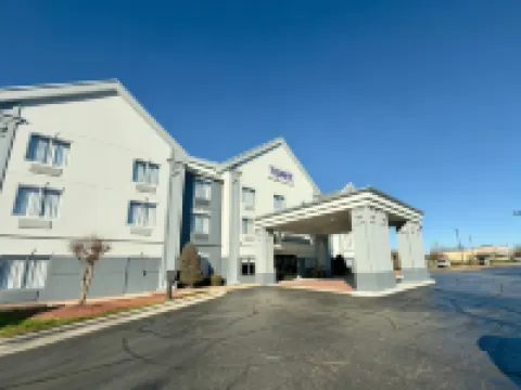 Spark by Hilton Smithfield I-95 Hotels in Smithfield