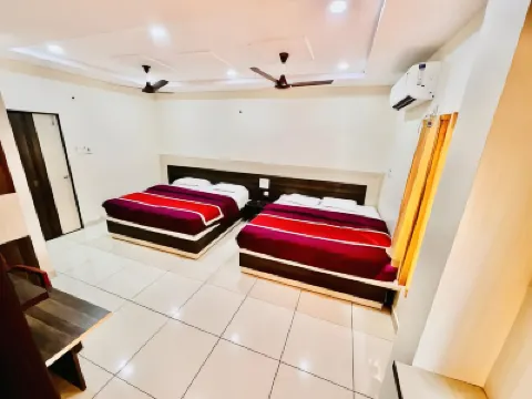 Sri Bhavyaresidency Hotels in 