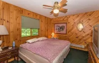 Perfect Summer rental in prime location on Washburn Lake