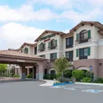 Courtyard Thousand Oaks Ventura County