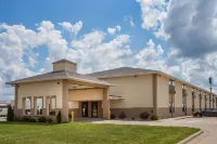 Baymont by Wyndham Morton - Parkplatz