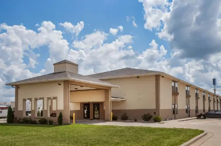 Baymont by Wyndham Morton Отели в г. Элм Гров Тауншип