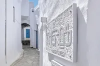 Living Theros Luxury Suites Hotels in 