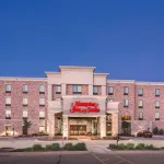 Hampton Inn & Suites West Bend