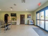 Moulton Inn &  Suites by OYO Near Shiner TX