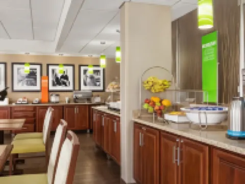 ハンプトン イン フィラデルフィア マウント ローレル マウント・ローレルのホテル