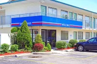 Motel 6 Owensboro, KY