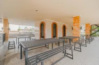 RedDoorz Resort Premium @ Sangkan Hurip Kuningan Hotels in Beber