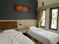 Regol Guest House 5Br Bandung - 2 estrellas