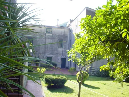 Cozy apartment in the greenery of the Amalfi Coast
