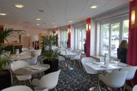 Hôtel Mercure Épinal Centre - Breakfast
