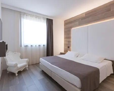 City Hotel & Suites Hotels in Foligno