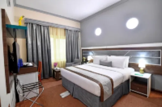 艾馬拉特勒居馬飯店 那不達大宅附近的飯店