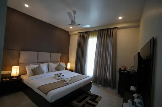 Hotel Idhayan Palace