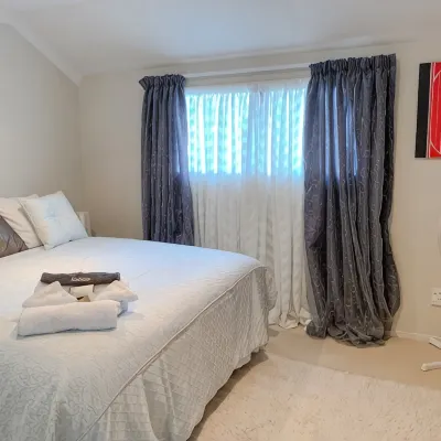Howick Luxury Large Home Hotels near هاويك