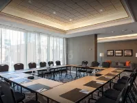 Cambridge Suites Toronto Hotels near Yonge - Dundas