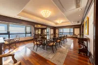 Radisson Montevideo Victoria Plaza Hotel