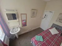The Clevedon - Bed and Breakfast