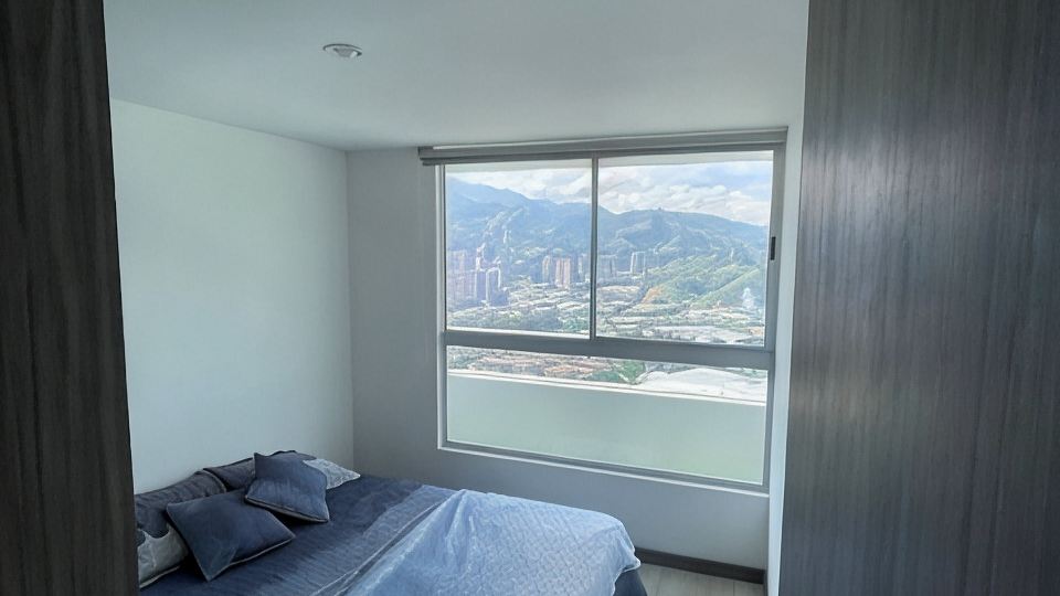 PENTHOUSE 40 Floor to enjoy the VIEW OF THE CITY! Awesome huge apartment 127 sm