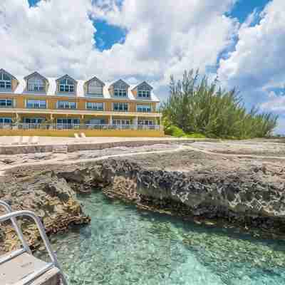 The Cayman Condo @ Coconut Bay - Island vibes, ocean views, diving & beaches... Hotel Exterior