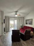Charming 2-bedroom Penthouse condo with AC, WiFi in lovely BransonMo