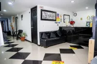 Hotel Laureles de Aburrá - 2つ星