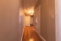Boston 4BD-5 min walk to Train&Beach/10min-Airport-Free Parking - Homestays