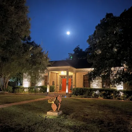 NEW! Historic Guest Home on Main - Heart of Town
