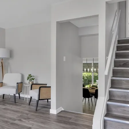Niagara Family Stay | Near Brock, Falls & Wineries