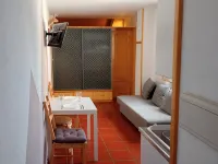 Apartamentos Las Tuyas 3000