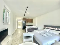 Bucanero Apartments - 3-Star