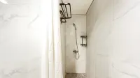 Urban Industrial Touch 1BR Apartment at The Smith Alam Sutera By Travelio - 4 étoiles
