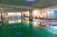 Regent Warsaw Hotel - Pools
