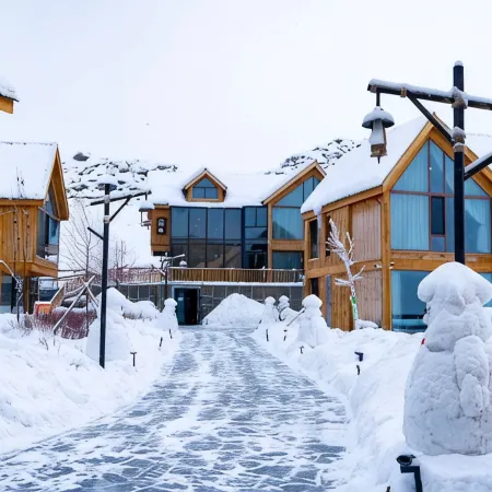 Yilemu Lake Three Hundred Homestays