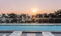 DONGHO BEACH HOTEL - Pools