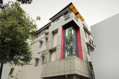 Dover Inn by BookMeriHotel.Com โรงแรมใกล้ชาฮีด มินาร์