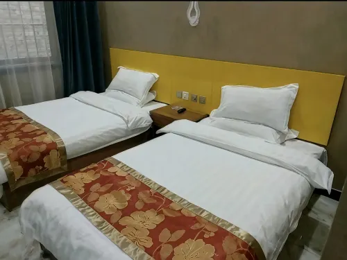 Xishuanglong Hotel (One Shop)