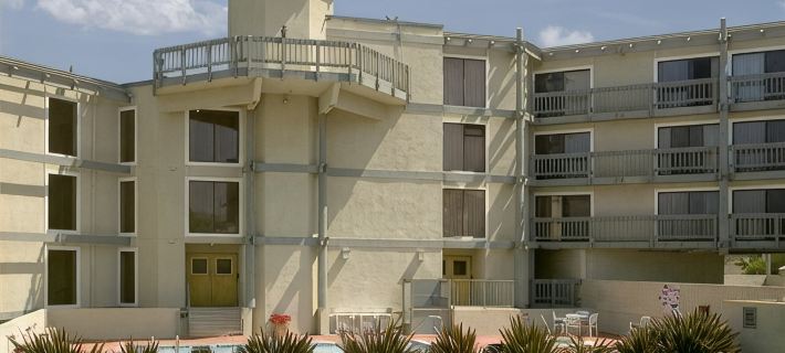Pacifica Lighthouse Hotel Trademark Collection by Wyndham Hotels in San Mateo County