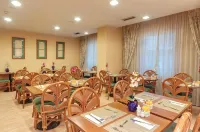 Hotel Elche Centro , Affiliated by Melia - breakfast